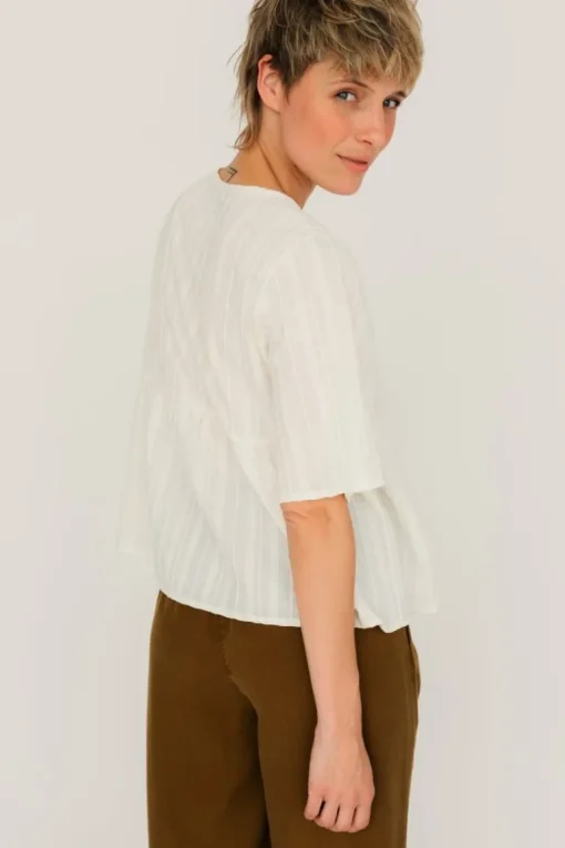 Agunijima Blouse Ecru<TWOTHIRDS Clearance