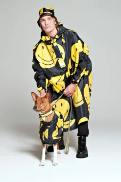 All Smiles x Smiley Koiran Sadeviitta Musta<Rainkiss Hot