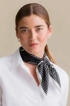 Andrea Silkkihuivi<VOGLIA Online