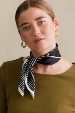 Andrea Silkkihuivi<VOGLIA Online