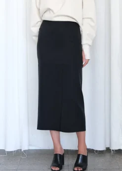 Anja Skirt Black<August Hot