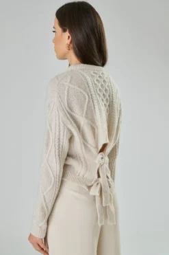 Celeste Merinovilla Palmikkoneule Rusetilla<TENNÉ Outlet
