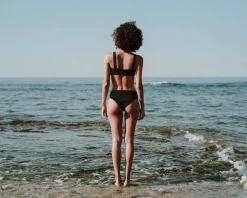 Core Bikini Bottom<Anekdot New