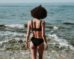 Core Bikini Bottom<Anekdot New