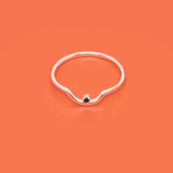 Curved Sormus Musta<fejn jewelry Online