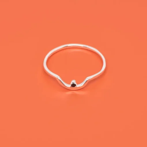 Curved Sormus Musta<fejn jewelry Online