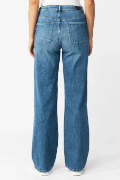 Dew Flared Soft Jeans Medium Denim<Dawn Denim Fashion