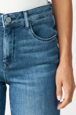 Dew Flared Soft Jeans Medium Denim<Dawn Denim Fashion