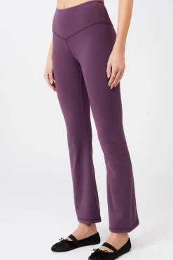 Flared Sports Pants Purple Passion<MANDALA Online