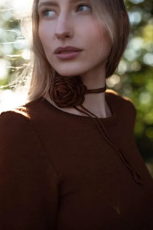 Handcrafted Merino Wool Rose Necklace Chocolate Brown<Monala Shop