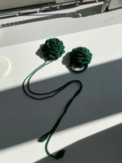Handcrafted Merino Wool Rose Necklace Forest Green<Monala Shop