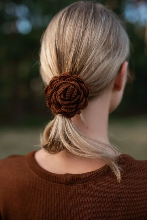 Hand-Crocheted Merino Wool Flower Scrunchie Chocolate Brown<Monala Hot