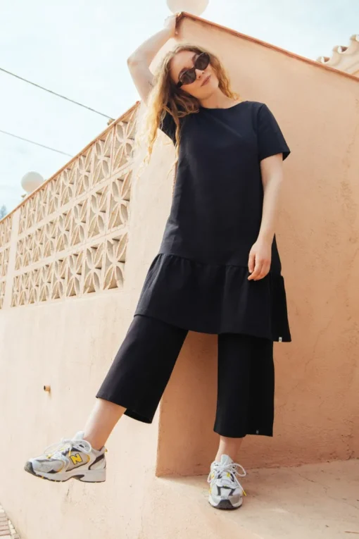 Ruffle T-Shirt Dress Black<KAIKO New