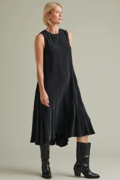 Kalvi Mekko Musta<niinmun Discount