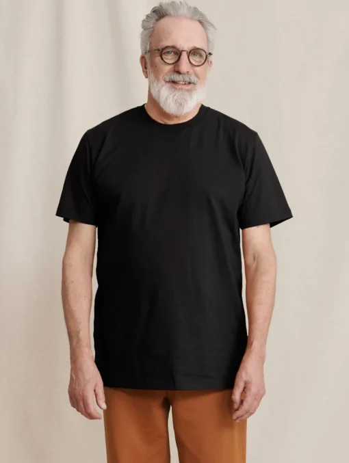 Klassinen T-Paita Musta<R-Collection Outlet