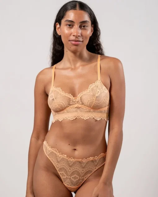 Lace Balconette Peach<UNDERSTATEMENT Fashion