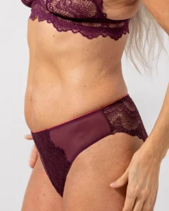 Lace Cheeky Cherry/Coral<UNDERSTATEMENT Outlet