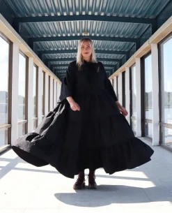 Lush Iltapuku Rusettikauluksella Musta<Miia Halmesmaa Fashion