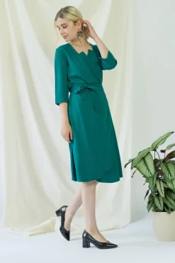 Marlene Mekko Tummanvihreä<AYANI Outlet
