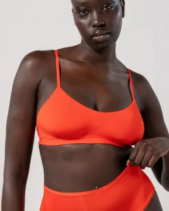 Micro Scoop Kaarituettomat Braletteliivit Punainen<UNDERSTATEMENT Hot