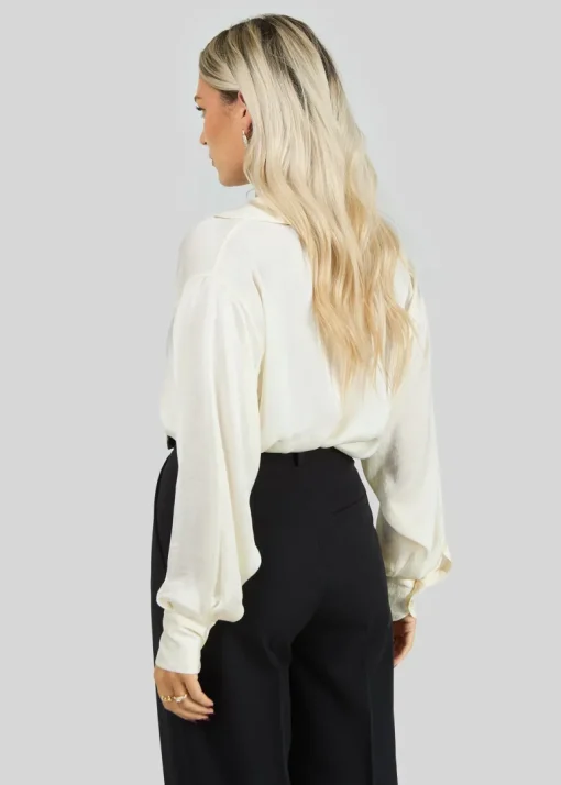 Moonlight Satin Shirt Beige<GUAJA. Hot