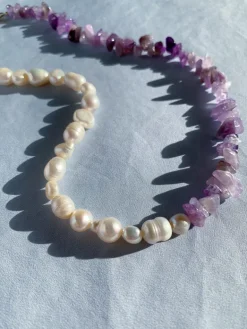 Orchid Helmikaulakoru<NAKU Jewellery Online