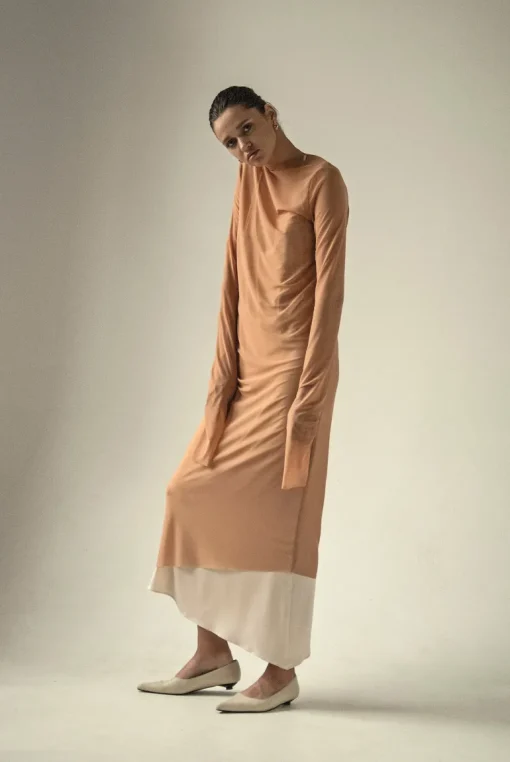 Pitkähihainen Nude Tulle Mekko<KM by LANGE Store