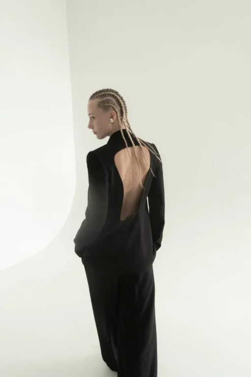 Polunochnik Takki Avoimella Selällä Musta<KM by LANGE Fashion