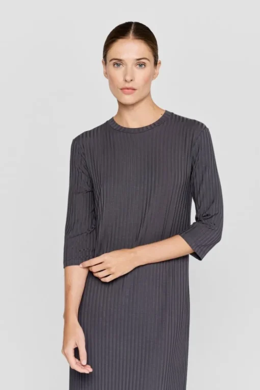 Base Dress Onyx<RESIDUS Best
