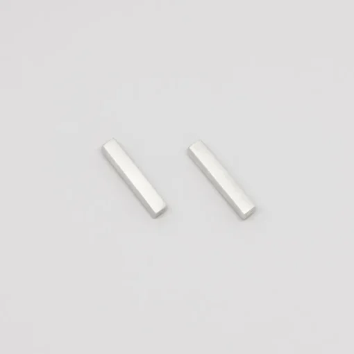 Satin Bar Stud Earrings<fejn jewelry Shop