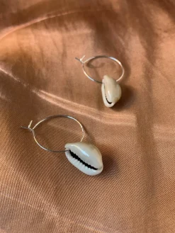 Seashell Korvakorut<NAKU Jewellery Fashion