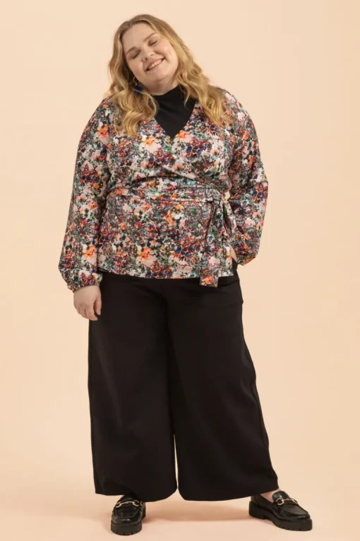 Soft Wrap Blouse Blooming Forest<KAIKO Hot