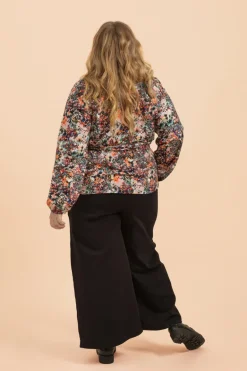 Soft Wrap Blouse Blooming Forest<KAIKO Hot