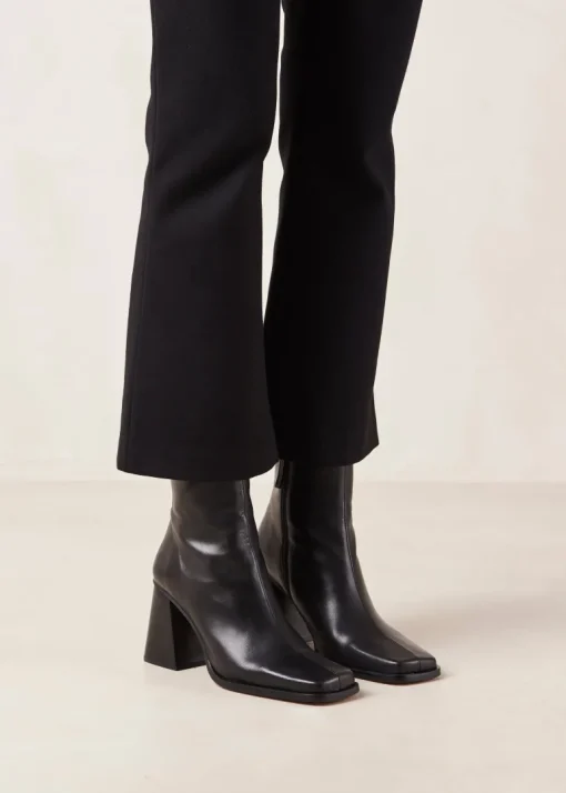 South Leather Ankle Boots Black<ALOHAS Flash Sale