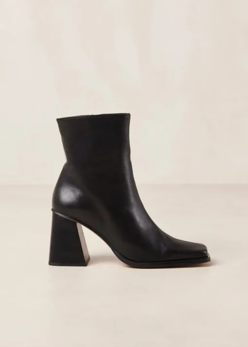 South Leather Ankle Boots Black<ALOHAS Flash Sale