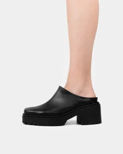 Squared Mule Grape Leather Black<BOHEMA Cheap