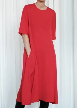 Taylor -mekko punainen<August Cheap