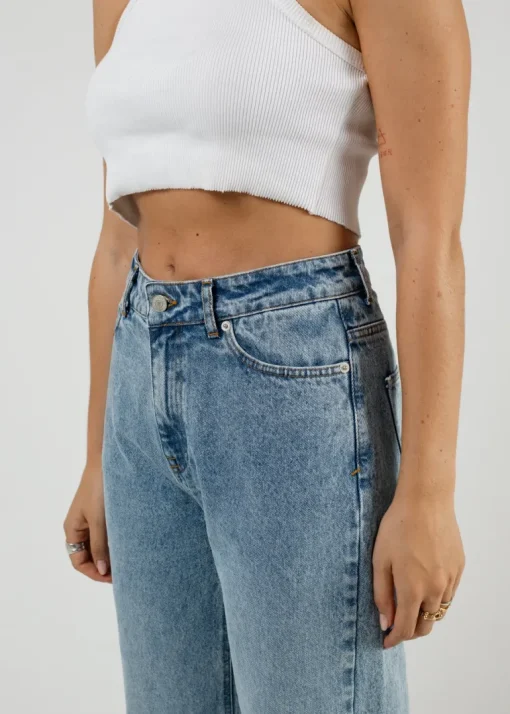 The Billie Jeans Medium Light Blue<GUAJA. Best Sale