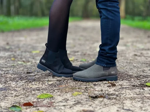 The Crossover Chelsea for Women in Dark Brown<8000Kicks New