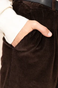 The Dacian Corduroy Trousers Dark Brown<De IONESCU Sale