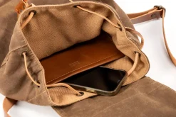 Waxed Cotton Backpack Brown<THE DUST COMPANY Shop