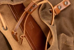 Waxed Cotton Backpack Brown<THE DUST COMPANY Shop