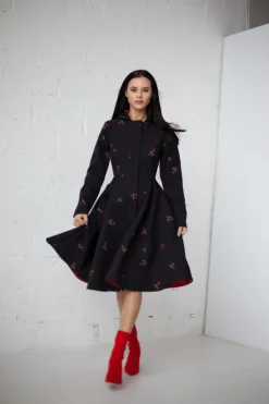 Wild Strawberry Sadetakki Musta<RainSisters Online