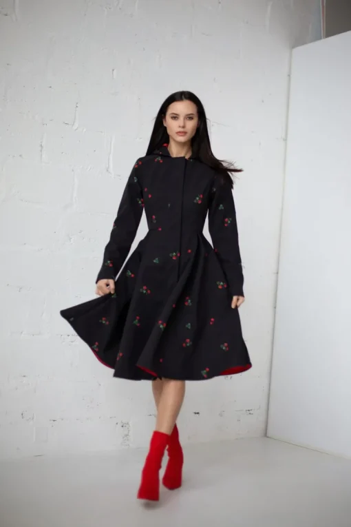 Wild Strawberry Sadetakki Musta<RainSisters Online